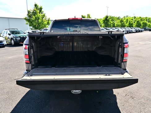 Certified 2024 Nissan Frontier PRO-4X w/ Technology Package AWD/4WD image 11