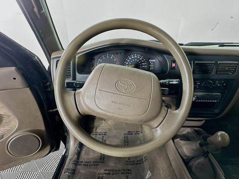 Used 1998 Toyota Tacoma 4x4 Xtracab V6 image 11