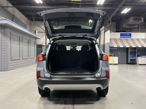 Used 2022 Ford Escape SE w/ Cold Weather Package AWD/4WD image 9