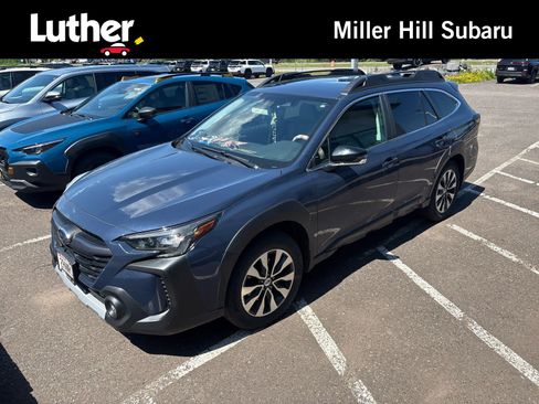Used 2023 Subaru Outback Limited AWD/4WD image 1