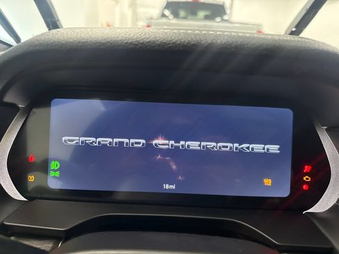 New 2026 Jeep Grand Cherokee L Limited w/ Limited Altitude Package RWD image 16