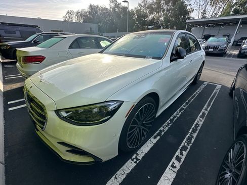 Used 2023 Mercedes-Benz S 580 4MATIC Sedan image 2