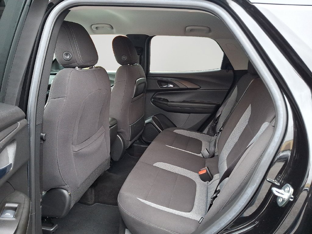 Used 2022 Chevrolet TrailBlazer LT w/ Convenience Package AWD/4WD image 8