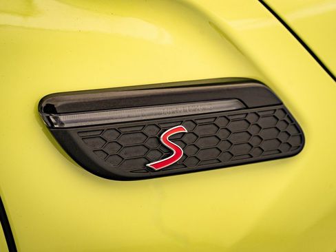 Used 2023 MINI Cooper S w/ Signature Upholstery Package image 19