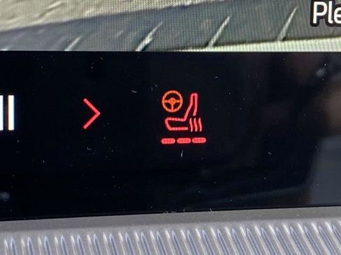 New 2026 Ford Explorer Active w/ Active Comfort Package image 17