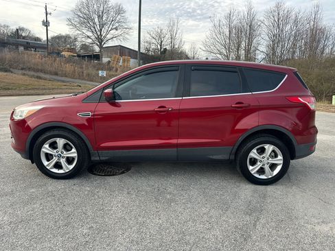 Used 2013 Ford Escape SE FWD image 2