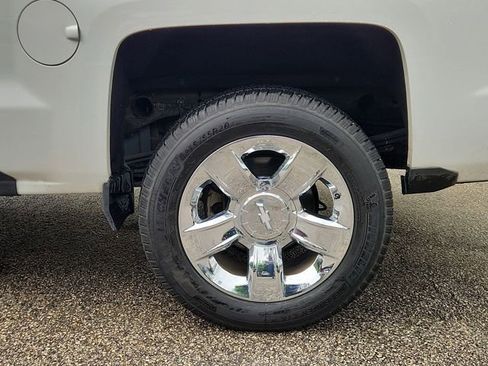 Used 2018 Chevrolet Silverado 1500 LTZ w/ Texas Edition image 32