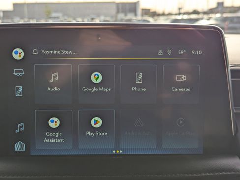 Used 2022 Chevrolet Suburban Z71 w/ Luxury Package image 22