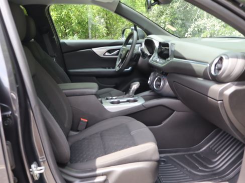 Used 2021 Chevrolet Blazer LT FWD image 21