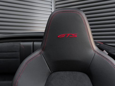 Certified 2024 Porsche 911 Carrera S RWD image 15