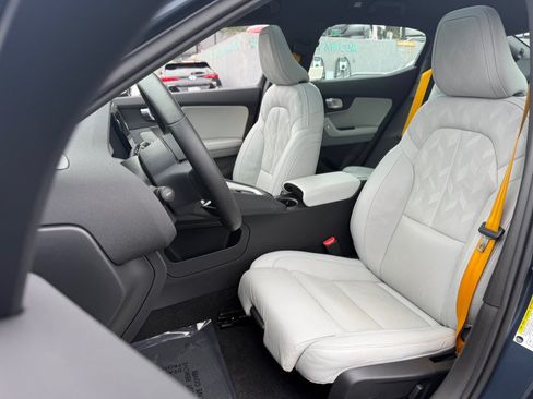 Used 2023 Polestar Polestar 2 w/ Pilot Pack AWD/4WD image 18