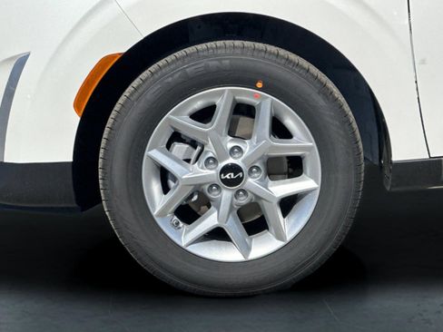 New 2025 Kia Soul LX image 23