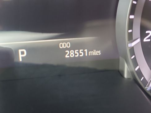 Used 2023 Toyota Highlander XLE image 25