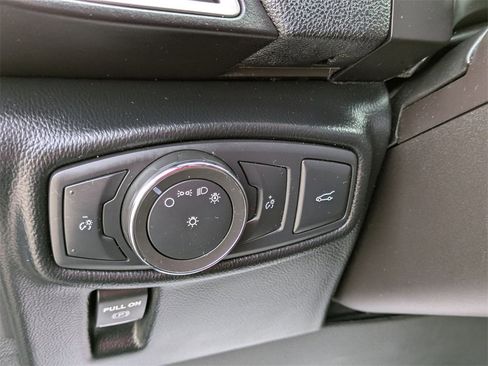 Used 2017 Lincoln MKX Reserve image 19