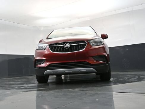 Used 2021 Buick Encore Preferred AWD/4WD image 19