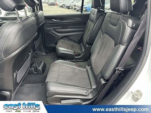 Certified 2023 Jeep Grand Cherokee L Laredo AWD/4WD image 18
