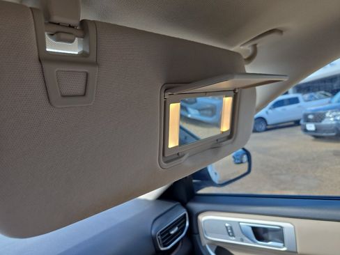 Used 2020 Ford Explorer Limited RWD image 41