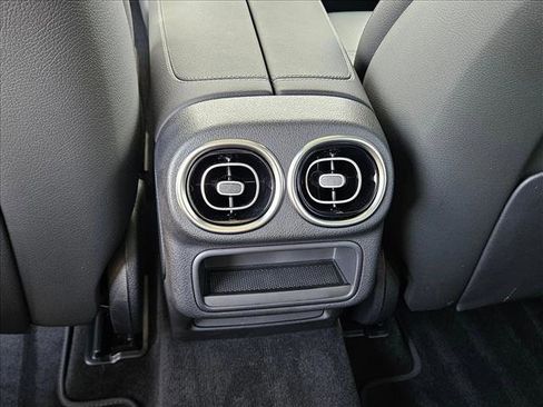 Certified 2026 Mercedes-Benz GLC 300 image 18