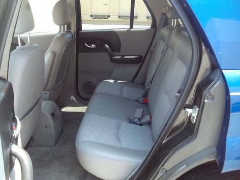Used 2005 Saturn Vue AWD V6 w/ Safe & Sound Pkg image 12
