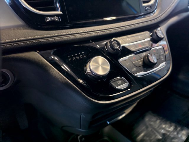 New 2027 Chrysler Pacifica Select AWD/4WD image 24