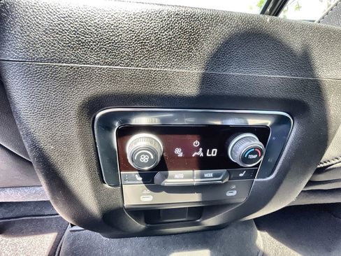 Used 2024 Chevrolet Tahoe Premier RWD image 22