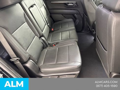 Used 2025 Chevrolet Tahoe LT AWD/4WD image 19