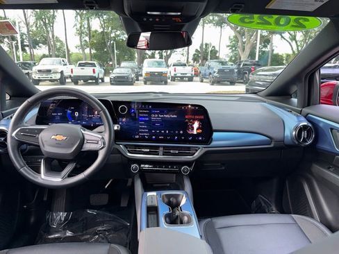 Used 2025 Chevrolet Equinox EV LT w/ Convenience Package FWD image 55