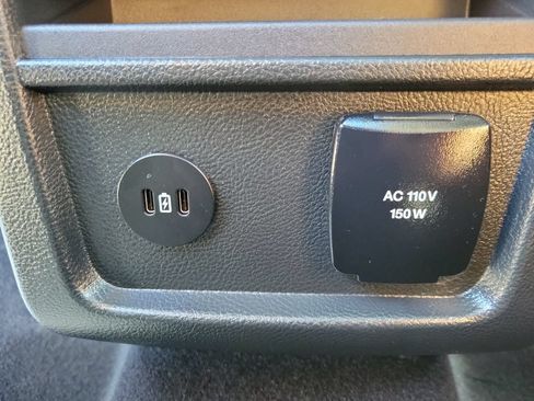 Used 2024 Ford Edge SEL w/ Convenience Package AWD/4WD image 16