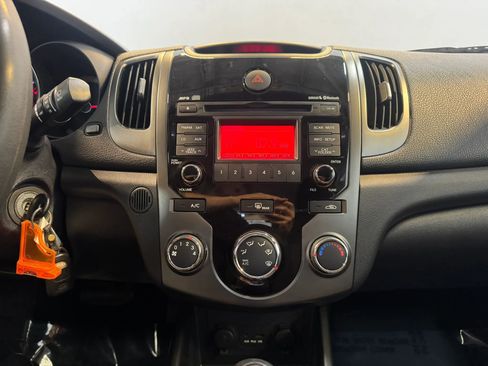 Used 2013 Kia Forte Koup EX FWD image 13