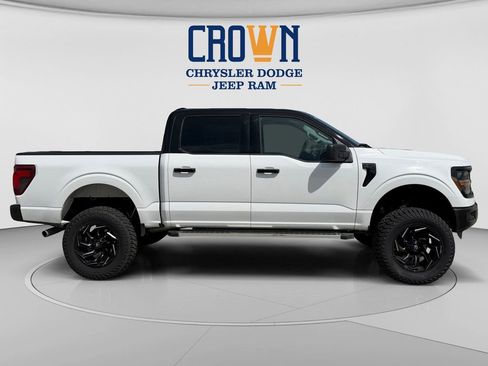 Used 2022 GMC Sierra 2500 SLE w/ SLE Convenience Package AWD/4WD image 2