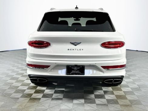 Used 2025 Bentley Bentayga AWD/4WD image 10