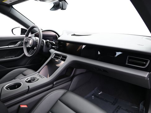 Certified 2025 Porsche Taycan image 26