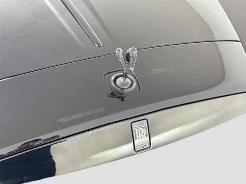 Used 2017 Rolls-Royce Wraith RWD image 31