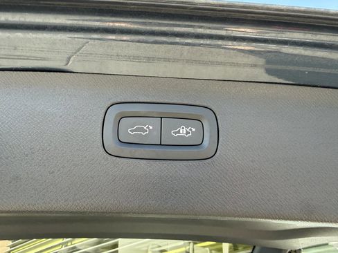 Used 2023 Volvo XC90 B6 Plus w/ Protection Package Premier image 39