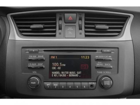 Used 2015 Nissan Sentra SR w/ SR Premium Package image 12