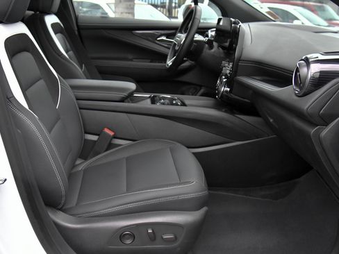 Used 2024 Chevrolet Blazer EV LT AWD/4WD image 52