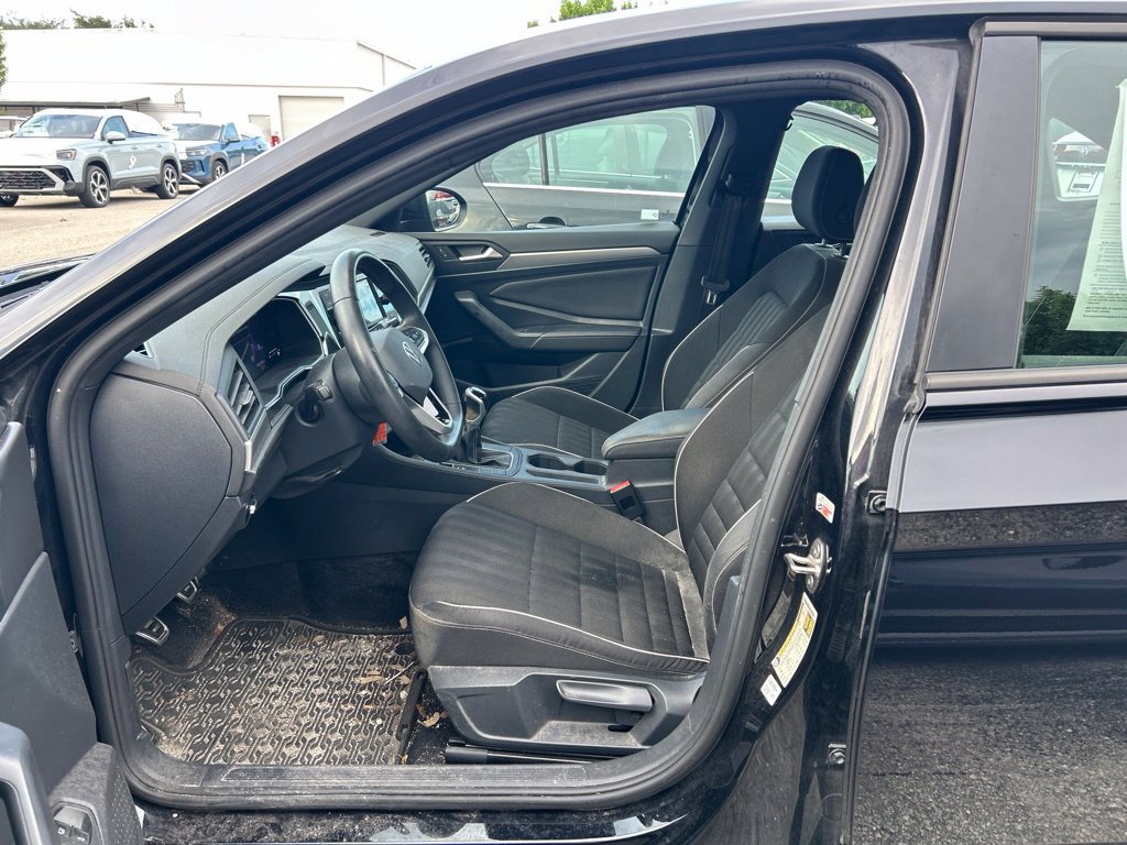 Certified 2024 Volkswagen Jetta Sport FWD image 15