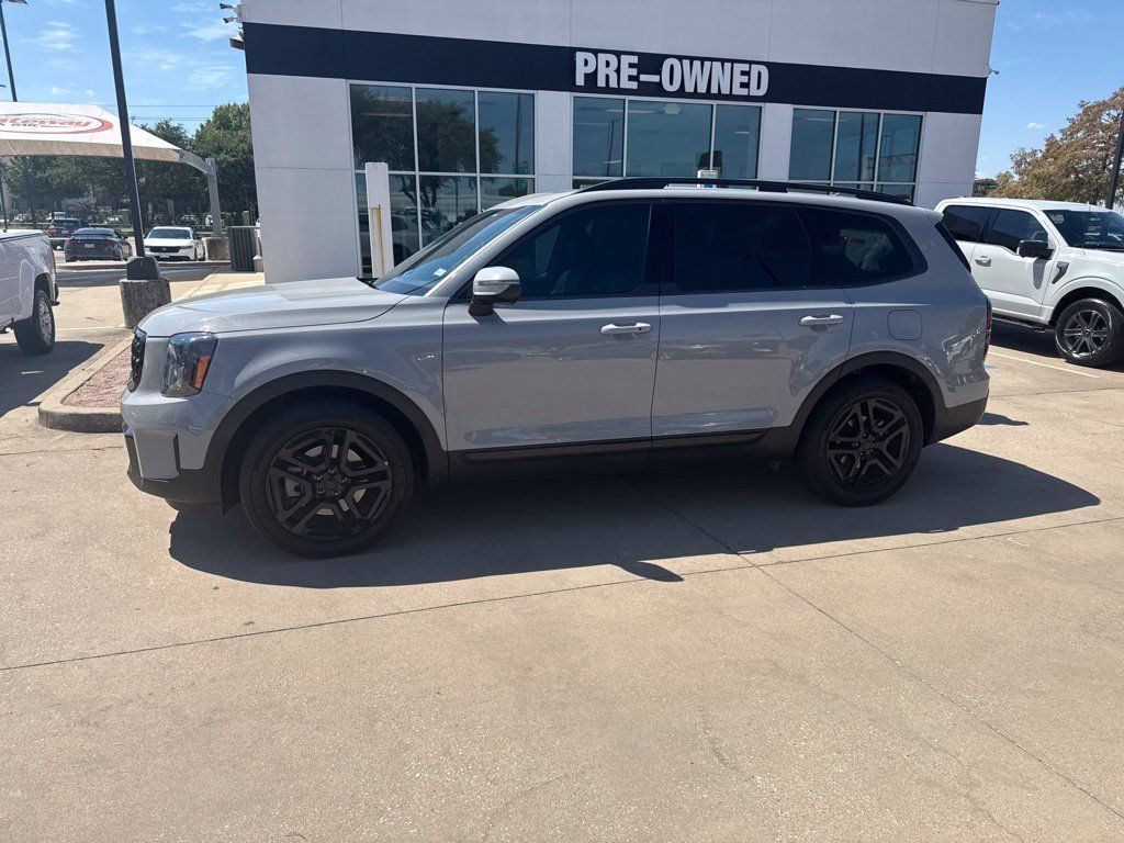 Used 2025 Kia Telluride EX X-Line AWD/4WD image 1