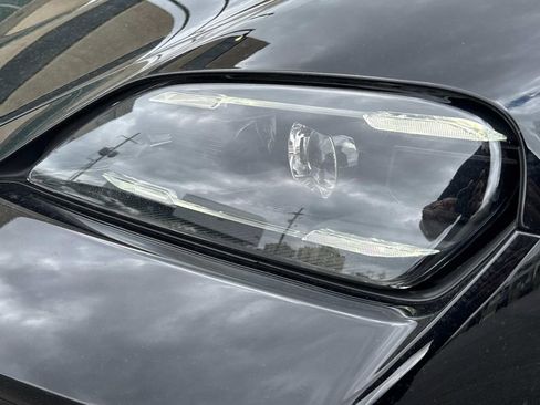 New 2025 Porsche Taycan 4S image 7