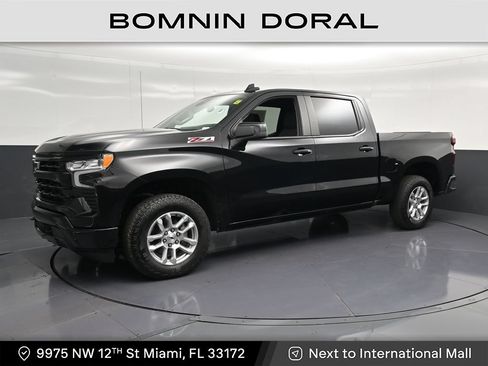 Used 2024 Chevrolet Silverado 1500 RST w/ Z71 Off-Road Package AWD/4WD image 1