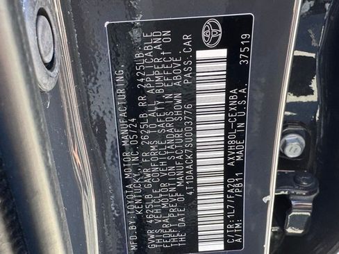 Used 2025 Toyota Camry LE image 38