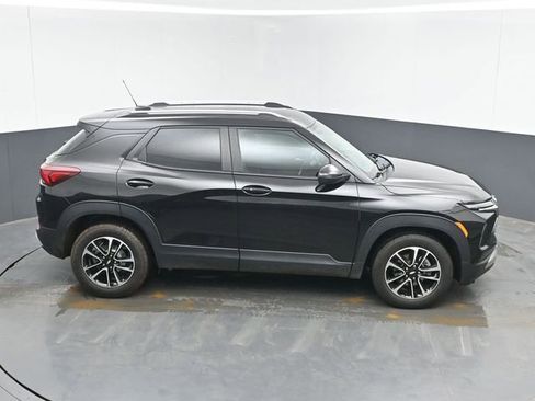 Used 2024 Chevrolet TrailBlazer LT FWD image 36
