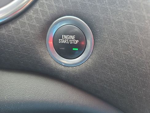 Used 2020 Chevrolet Malibu LT image 27