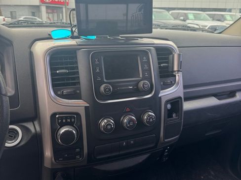 Used 2017 RAM 1500 Classic SLT image 12