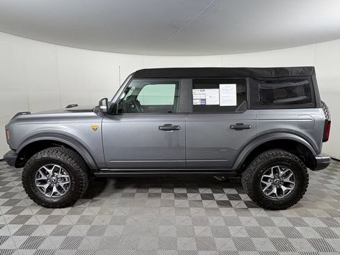 Used 2024 Ford Bronco Badlands AWD/4WD image 2