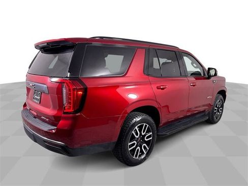 Used 2024 GMC Yukon AT4 w/ Technology Package image 8