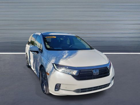 Used 2022 Honda Odyssey Elite image 2