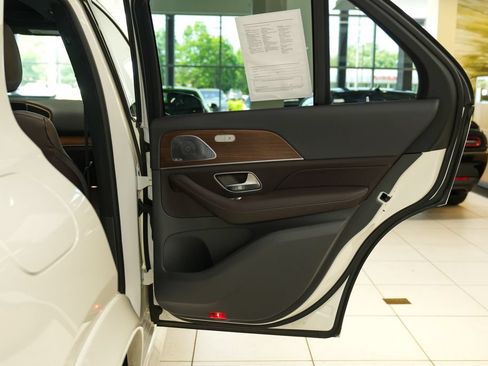 Used 2020 Mercedes-Benz GLE 450 4MATIC image 54