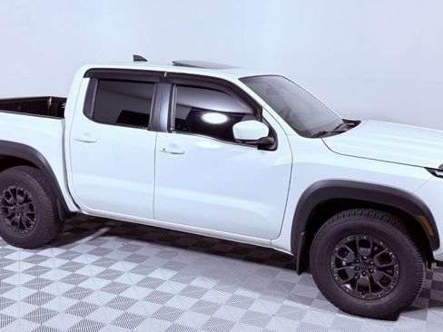 Used 2023 Nissan Frontier PRO-4X w/ Pro-4X Premium Package AWD/4WD image 2