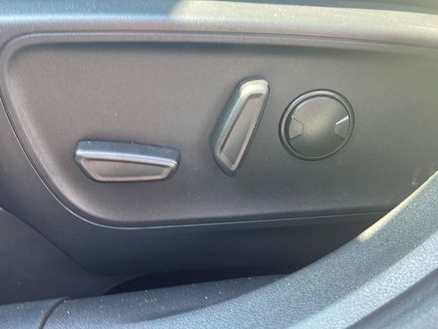 Used 2025 Ford Escape ST-Line w/ Tech Pack #1 AWD/4WD image 11